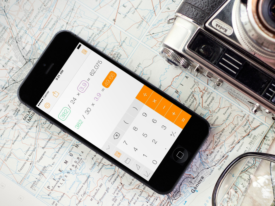 Tydlig being used on iPhone by a tourist